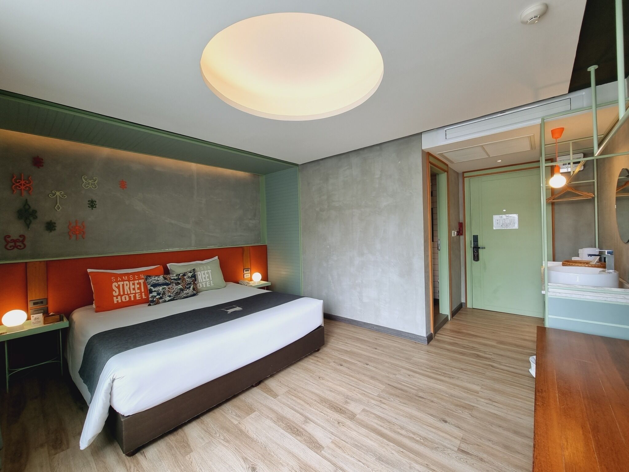 Deluxe Pool View with Cooking Class | Premium bedding, minibar, individually decorated, individually furnished