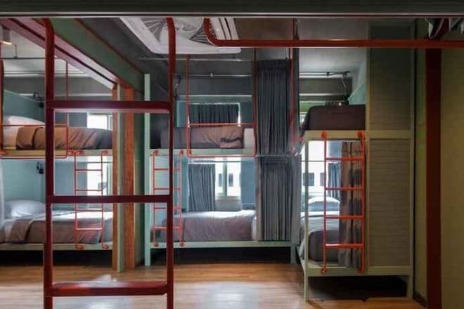 Ylelliset vuodevaatteet, minibaari, yksilöllisesti sisustettu