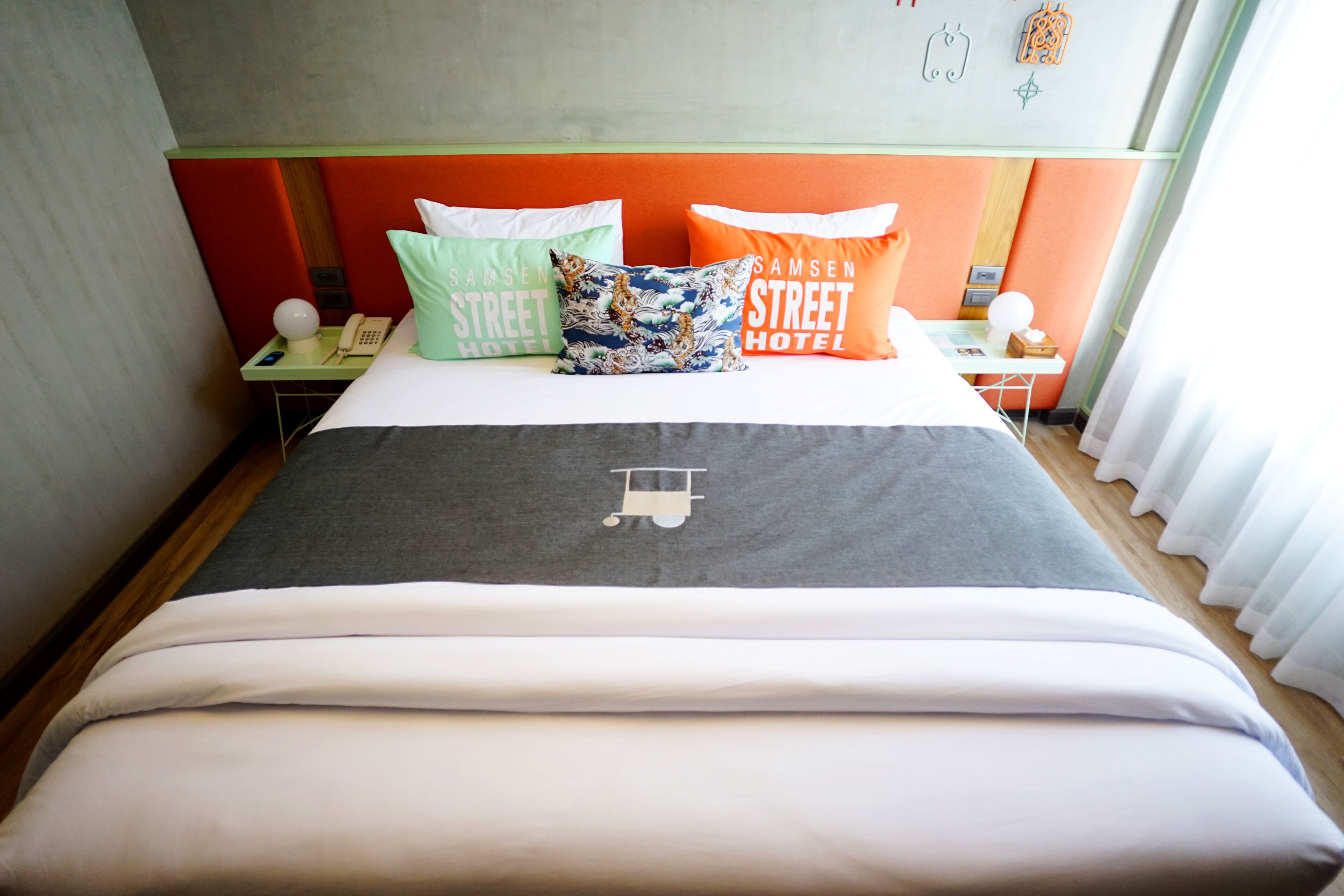 deluxe double room, pool view | 1 bedroom, premium bedding, minibar, individually decorated