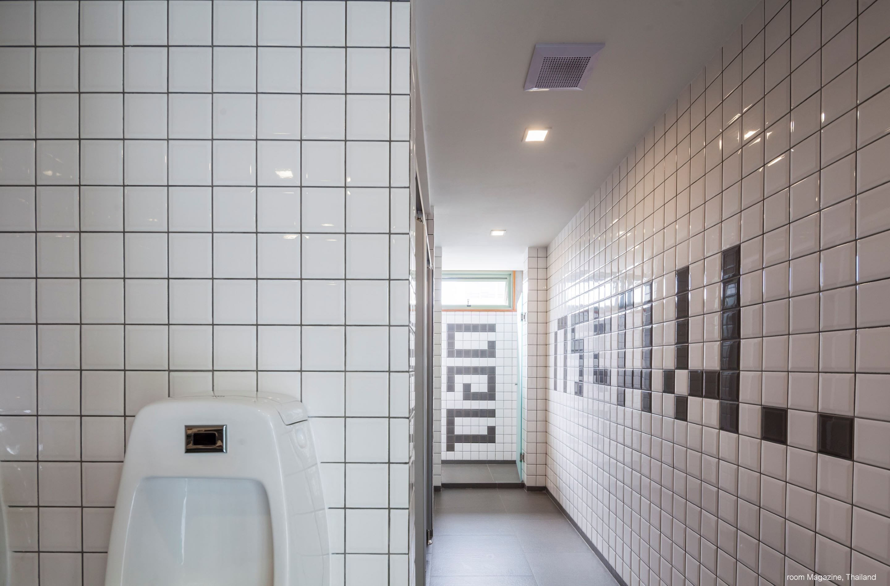 shared dormitory, mixed dorm | bathroom | shower, rainfall showerhead, designer toiletries, hair dryer