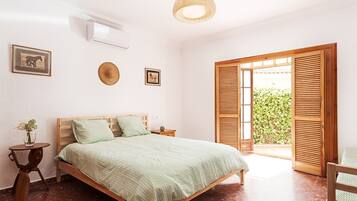 4 slaapkamers, een strijkplank/strijkijzer, gratis wifi, beddengoed