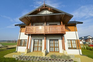 Front of property - Poduszka Apartamenty Zdrojowe (Naleczow)