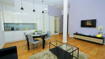 Apartment, Balcony | 1 bedroom, iron/ironing board, cots/infant beds, free WiFi