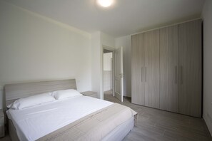 2 camere, ferro/asse da stiro, Wi-Fi gratuito, lenzuola