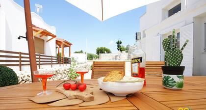 New villa 80 Mt from the sea, 3 km from beaches Torre San Giovanni Ugento