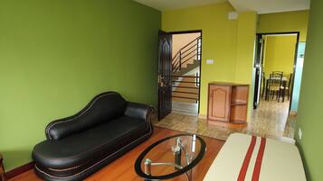 Ranss Apartment- 4th Floor (A) | Living area