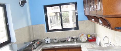 Ranss Apartment -1st Floor (B) | Private kitchen