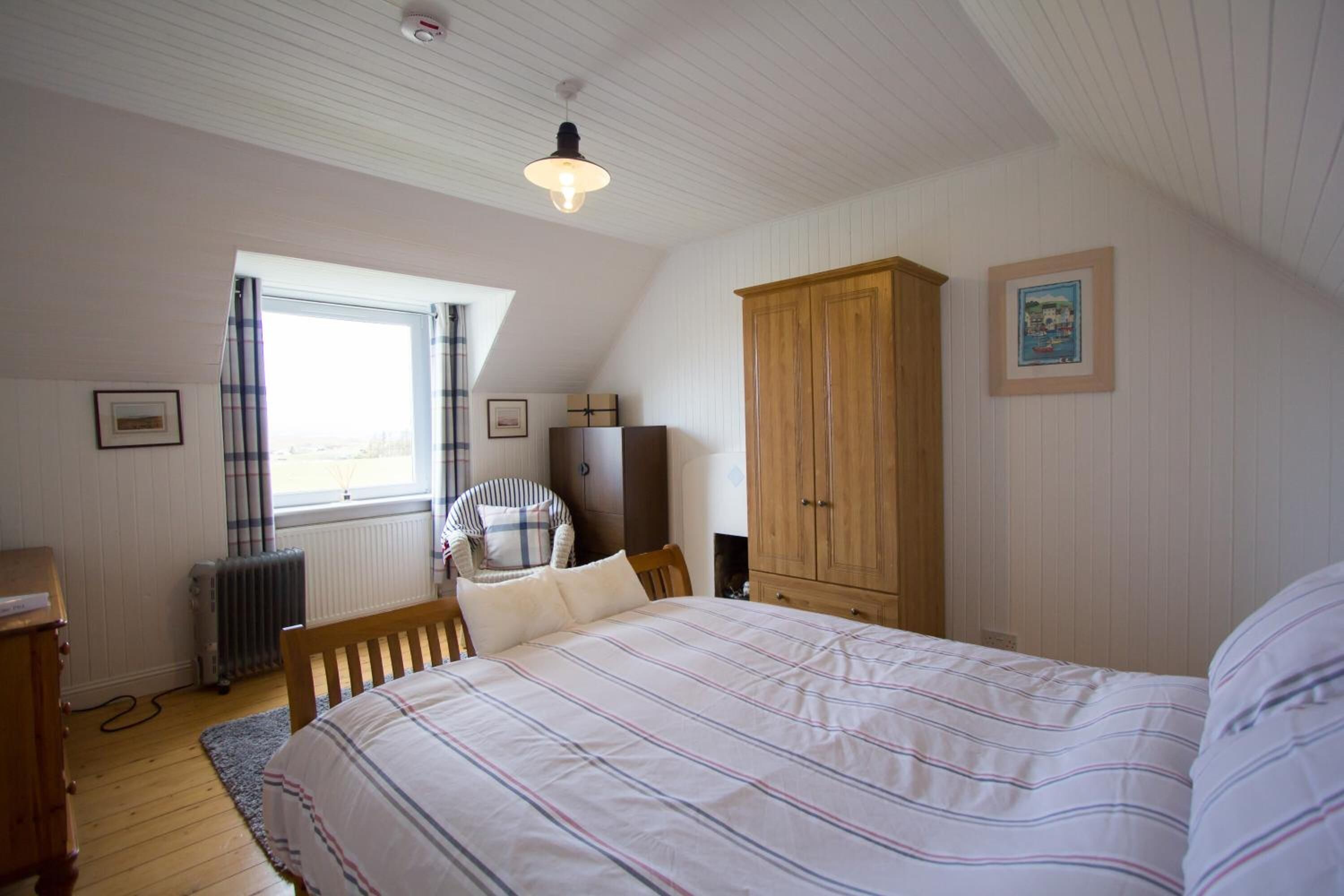 Individually decorated, individually furnished, rollaway beds, free WiFi