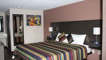 1 bedroom, blackout curtains, free WiFi, bed sheets