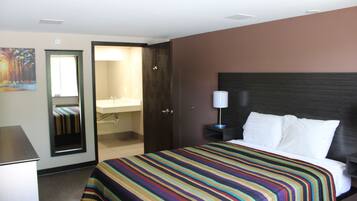 Habitación básica | 1 habitación, cortinas blackout, wifi gratis y ropa de cama