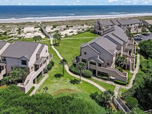 Exterior - Just renovated, Oceanfront, 3 bed/2 bath, Sailmaker 601 (Fernandina Beach)