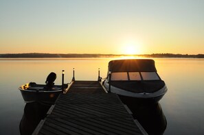 Unclassified image, 3 of 6, button