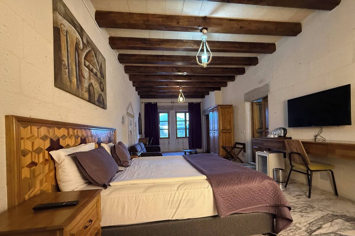 Suite | Minibar, caja fuerte, sistema de insonorización