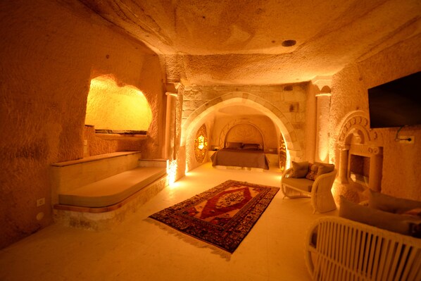 View from room - Crassus Cave Hotel (Ürgüp)