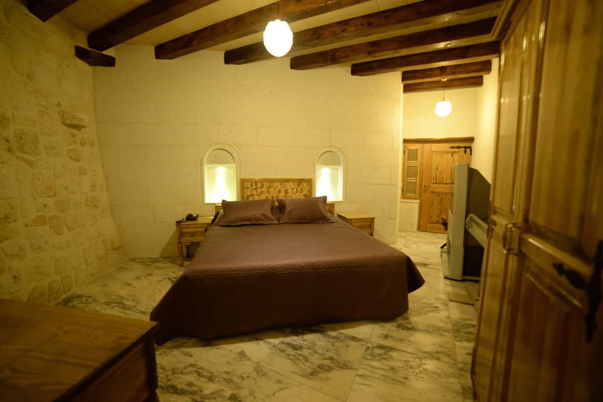 1 camera, minibar, una cassaforte in camera, insonorizzazione