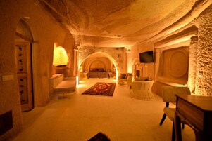 Minibar, in-room safe, soundproofing, iron/ironing board