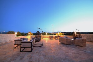Terrace/patio - Crassus Cave Hotel (Ürgüp)