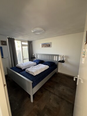 2 bedrooms, in-room safe, iron/ironing board, WiFi