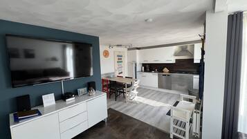 2 Schlafzimmer, Zimmersafe, Bügeleisen/Bügelbrett, WLAN