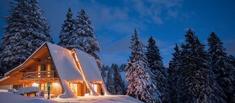 Chalet Alpinka 2 ****  for 4+2 on ski resort Krvavec SLO 1.500m