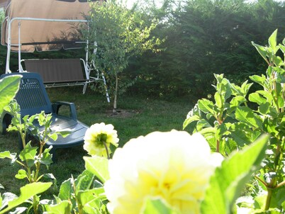 25km VULCANIA Clermont - 500m equipped beach (lake 450 hectares)