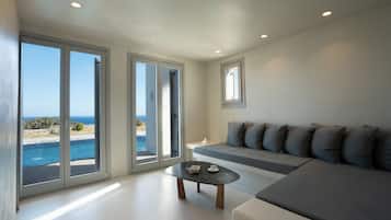 Private Split - Level Villa with Sea View and Private Pool | 1 dormitorio, sábanas de algodón egipcio, ropa de cama de alta calidad