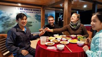 Breakfast, lunch, dinner served; local cuisine