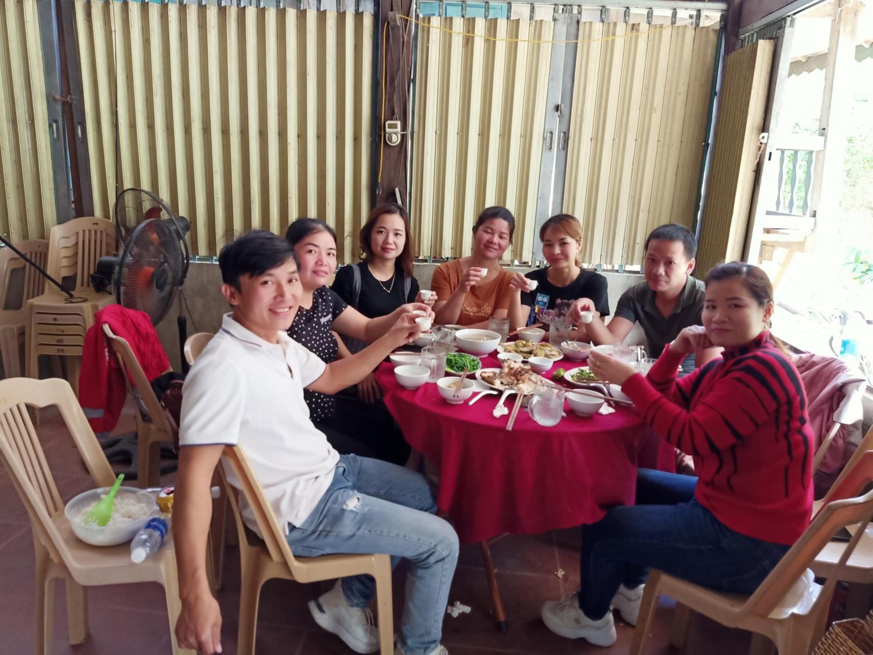 Khu ẩm thực ngoài trời