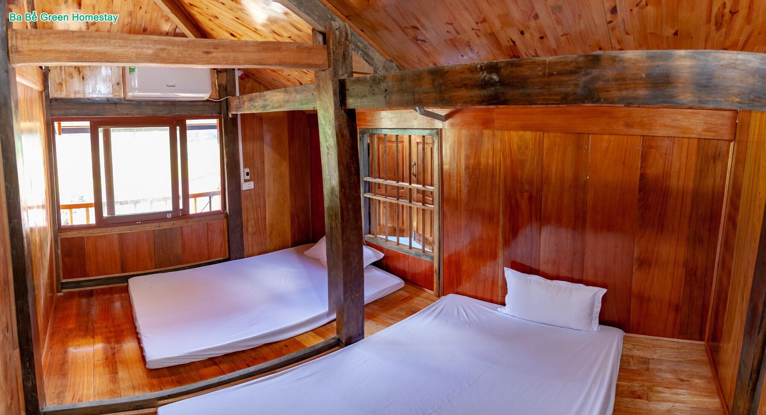 Sengetøy av topp kvalitet, dundyner og memory foam-senger