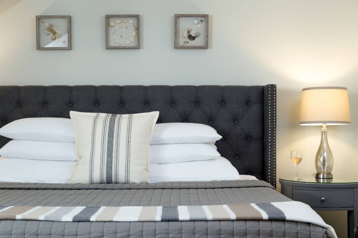 Suite superior | 1 habitación, cortinas blackout y tabla de planchar con plancha
