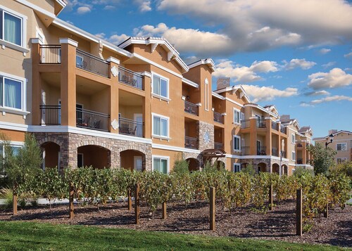 2br Vino Bello Condo (sleeps 8, 3 nights) July 4th weekend, Napa