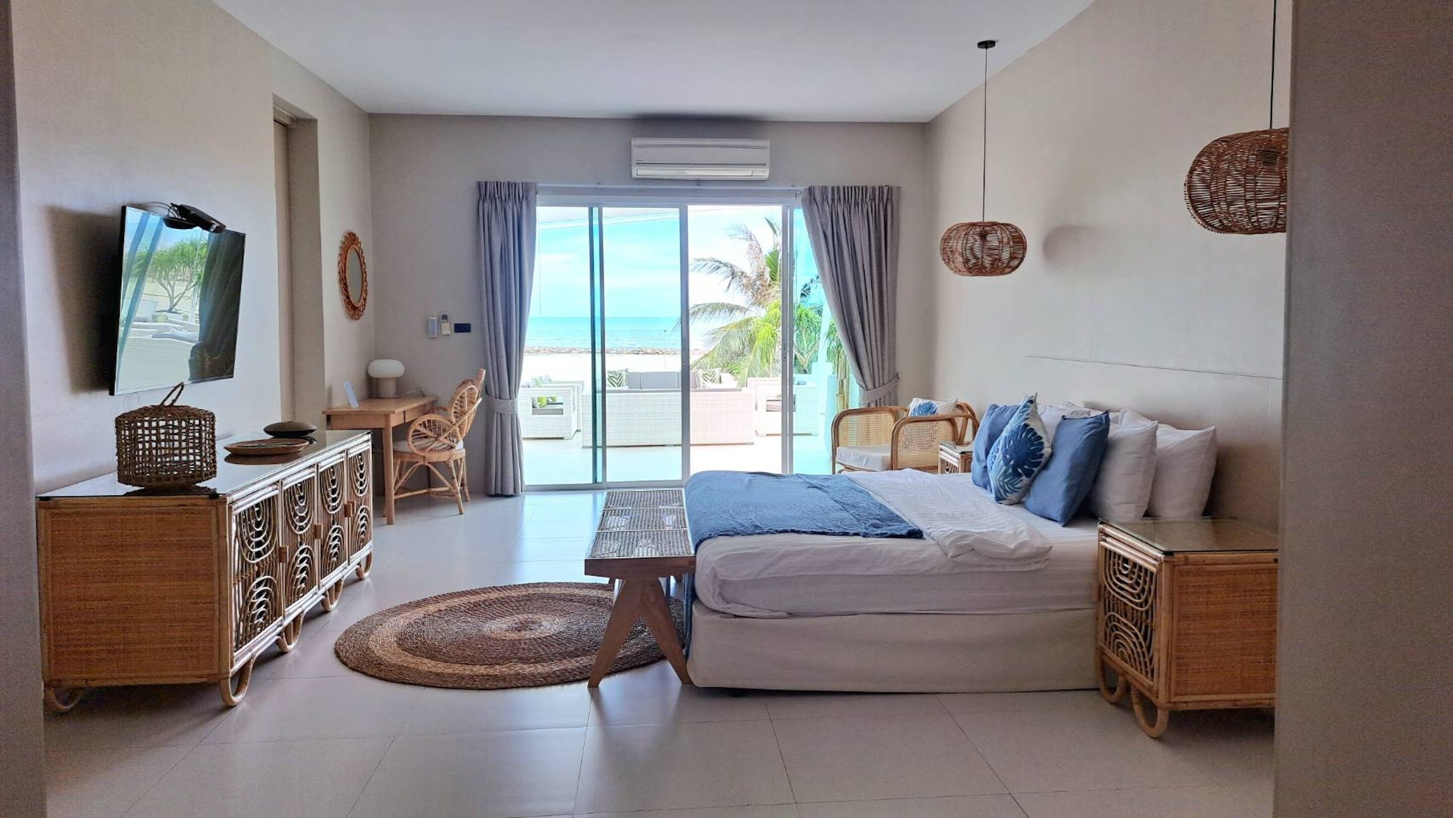 Luxury 7-Bedroom Beachfront Villa