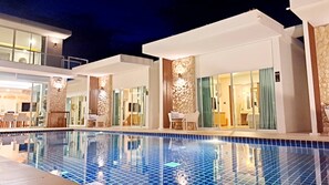 Luxury 6-Bedroom Beach Front Villa | Terrace/patio - Vela Villa - Cha-am (Phetchaburi)