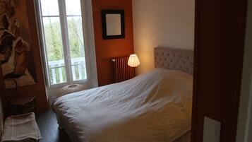 5 chambres, fer et planche Ă  repasser, Wi-Fi, draps fournis