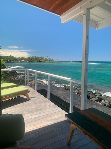 Stunning oceanfront cottage