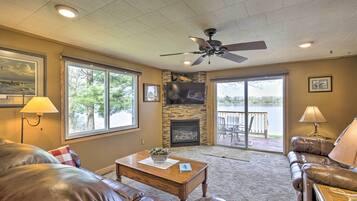 TV, fireplace, DVD player