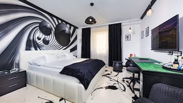 Standard Double Room, 1 King Bed | 1 bedroom, premium bedding, Select Comfort beds, minibar