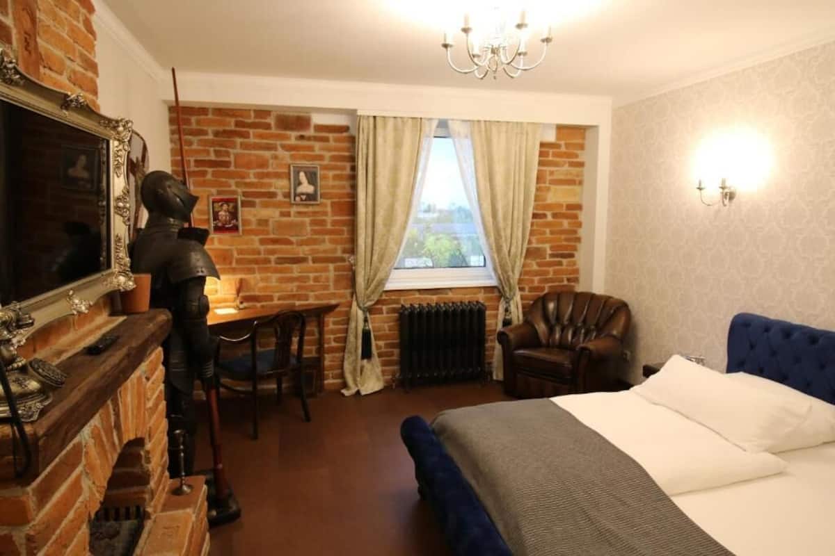 Standard Double Room, 1 King Bed | 1 bedroom, premium bedding, Select Comfort beds, minibar