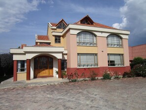 Exterior detail - La Flor de la Canela (Paipa)