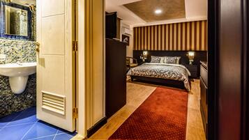Superior Room | 1 bedroom, Egyptian cotton sheets, premium bedding, down duvets