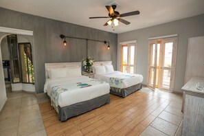 Deluxe Studio Suite | Hypo-allergenic bedding, in-room safe, individually decorated