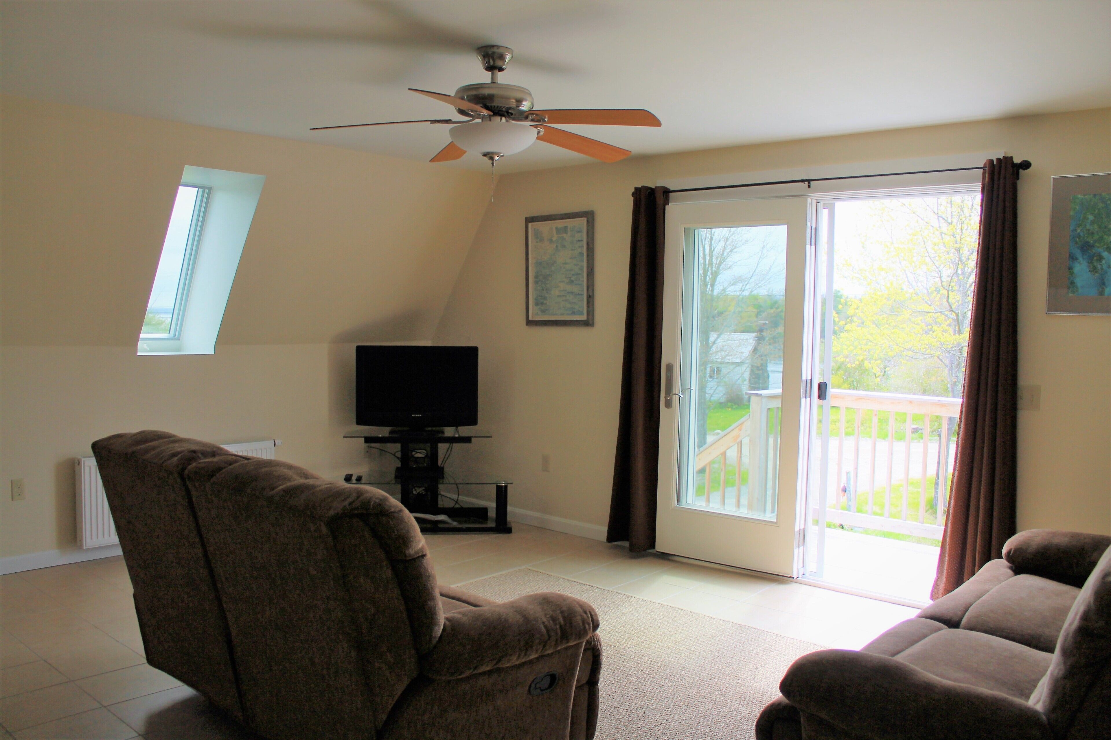 Spacious Ocean View Apartment Acadia National Park, Bar Harbor