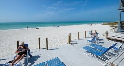 Gulf Place Unit 2 in Holmes Beach