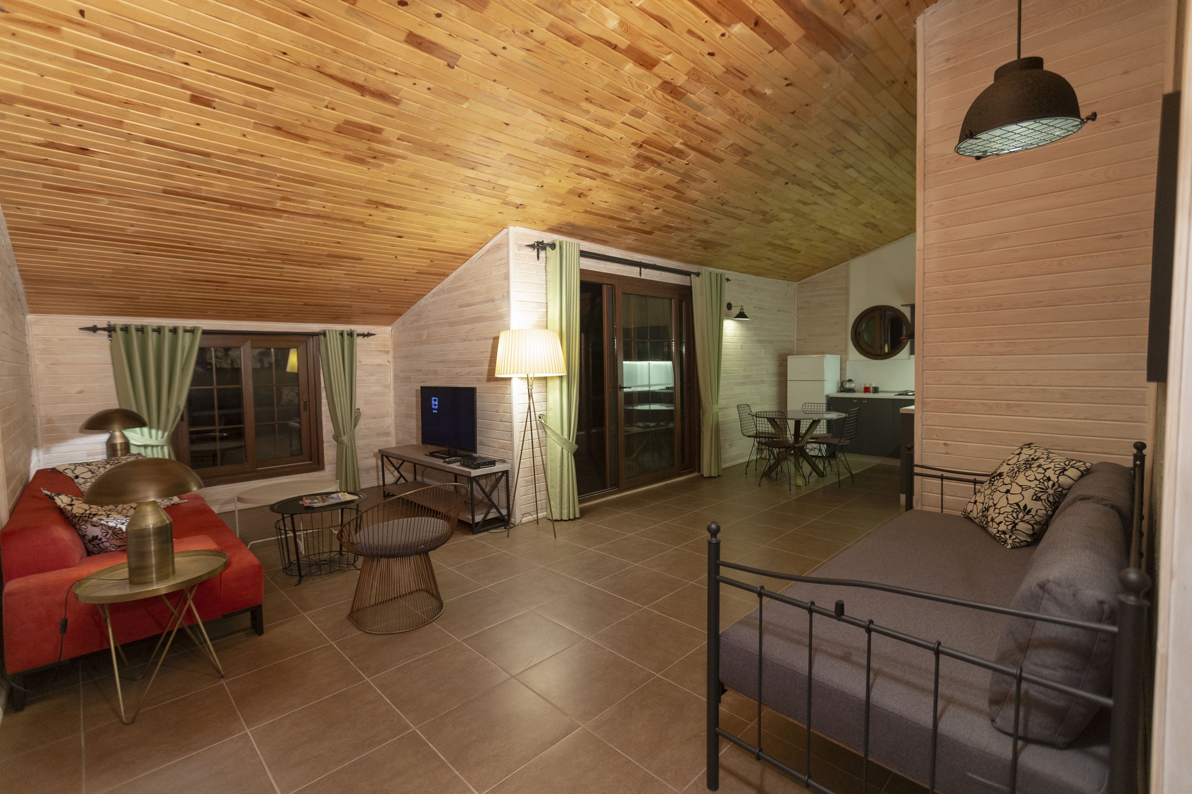 premium suite, mountain view | 1 bedroom, in-room safe, blackout curtains, free wifi