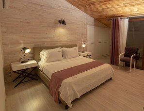 In-room safe, blackout curtains, free WiFi, bed sheets - Hotel Casa De Padre (Kemer)
