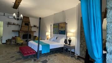 Studio Suite trăng mật, quang cảnh núi | Két bảo mật tại phòng, màn/rèm cản sáng