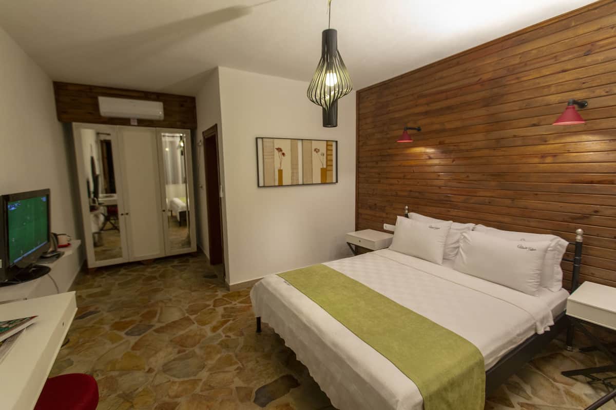 Standard-Doppelzimmer, 1 Queen-Bett, Bergblick