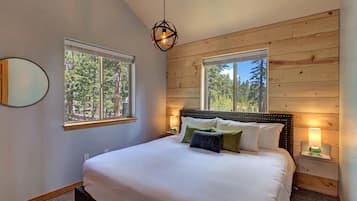 4 soverom, strykejern/-brett, wi-fi og sengetøy