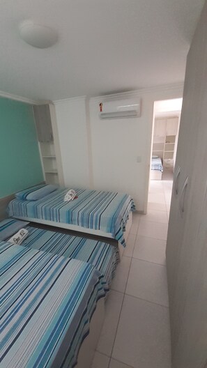 2 chambres, fer et planche à repasser, Wi-Fi, draps fournis