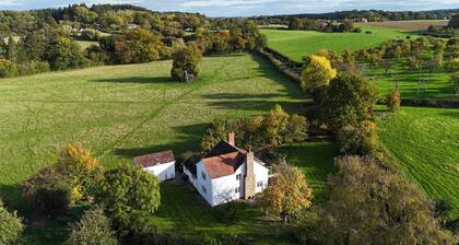 Private countryside cottage in Herefordshire